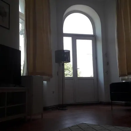 Cm27 Palace Old Town * Bucarest